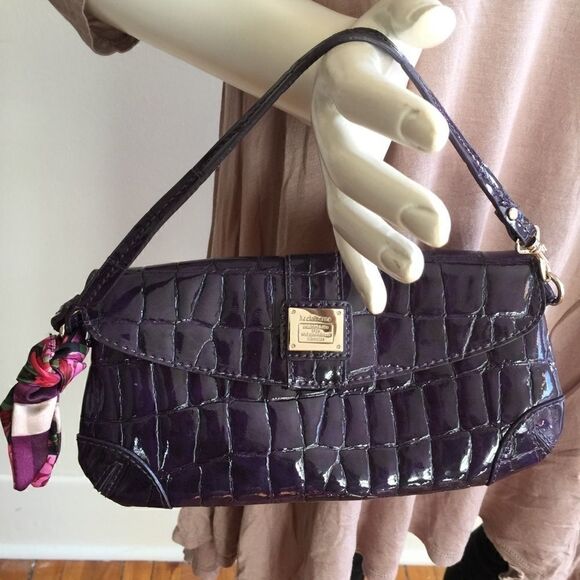 Liz Claiborne Wristlet/clutch/ Fits Big Phones - Picture 2 of 8